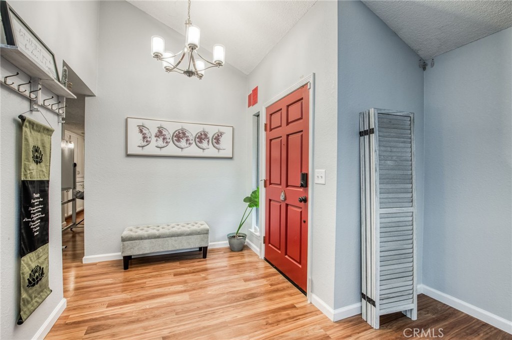 6189 N Cleo Avenue, Fresno, CA 93722