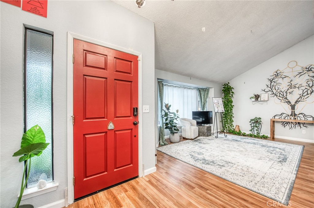 6189 N Cleo Avenue, Fresno, CA 93722