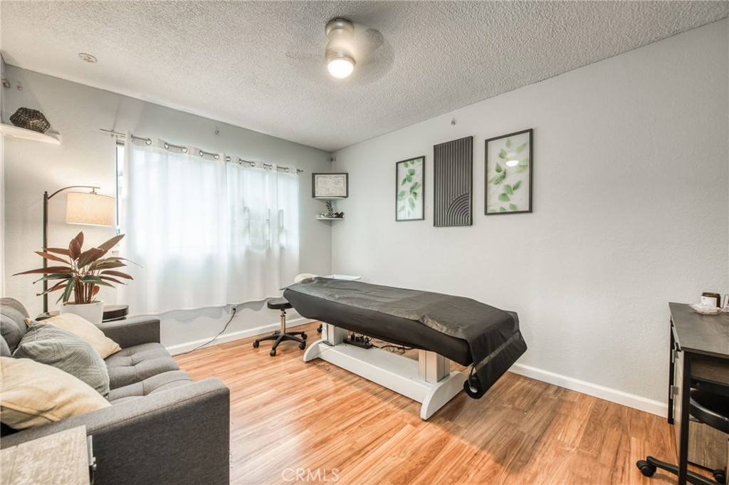 6189 N Cleo Avenue, Fresno, CA 93722