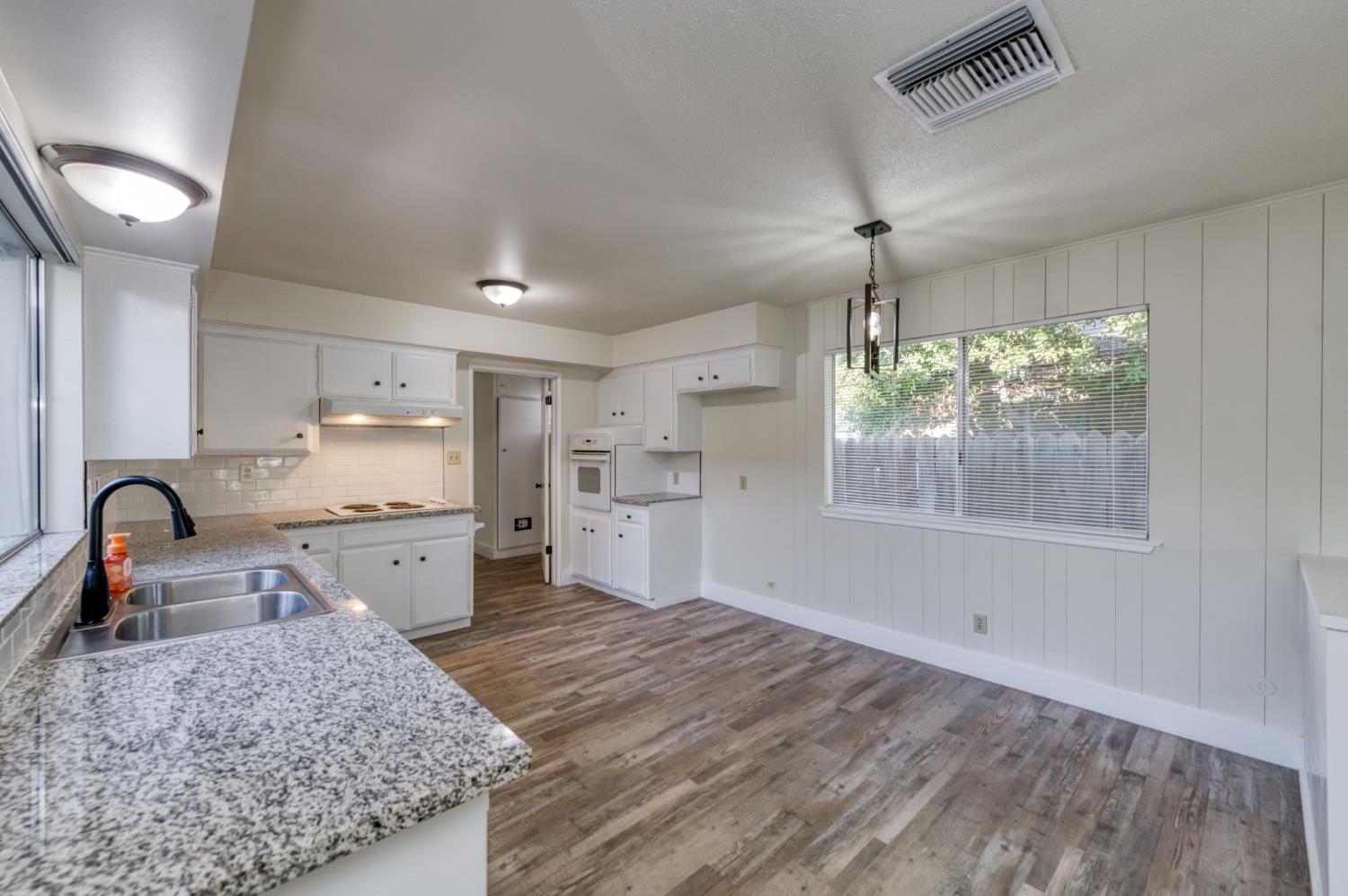 4852 E Gettysburg Ave, Fresno, CA 93726