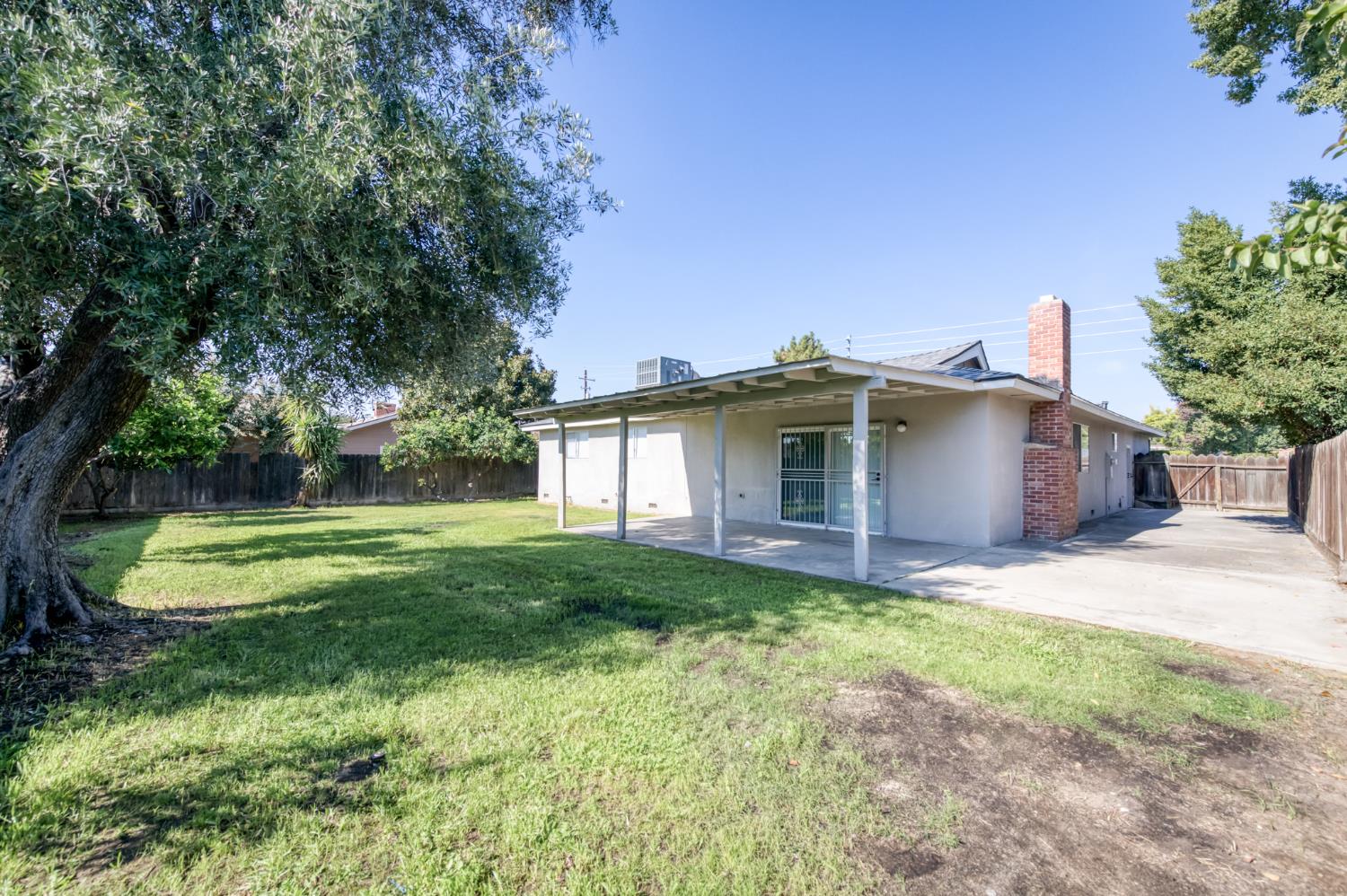4852 E Gettysburg Ave, Fresno, CA 93726
