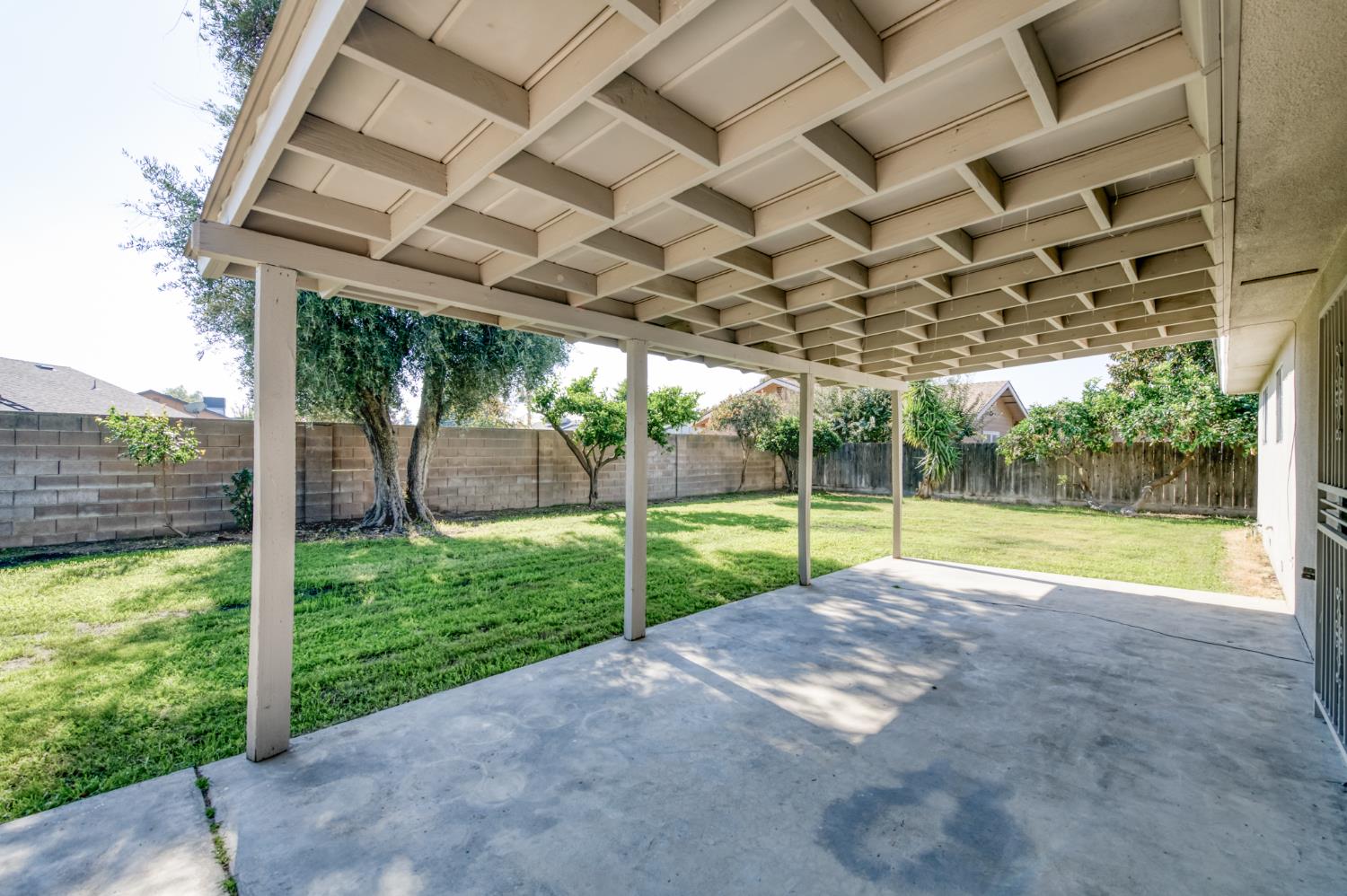 4852 E Gettysburg Ave, Fresno, CA 93726