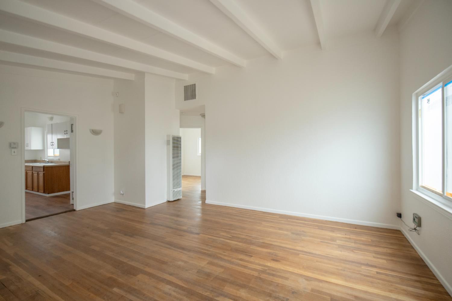 2108 E Sussex Way, Fresno, CA 93726