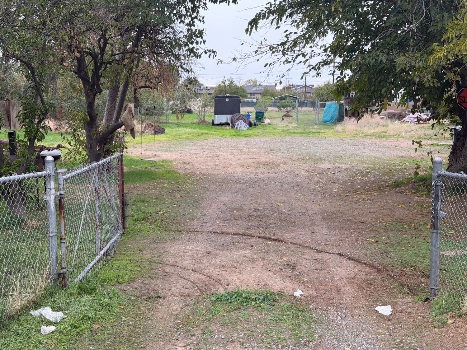 1908 S Maple Ave, Fresno, CA 93702