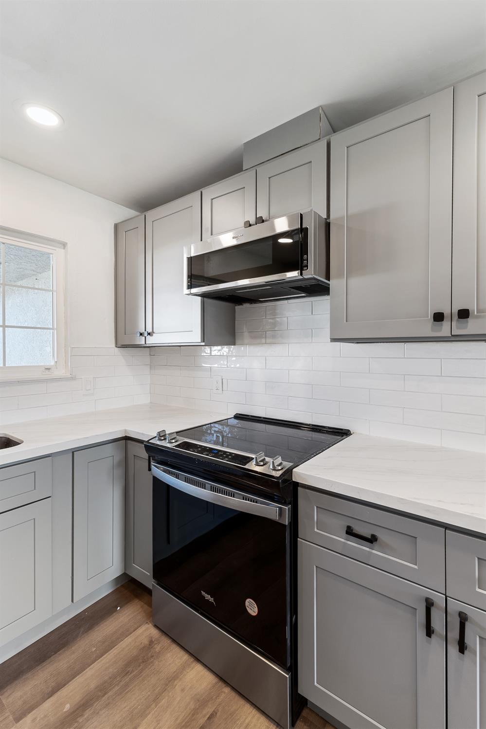 5443 N Prospect Ave, Fresno, CA 93711