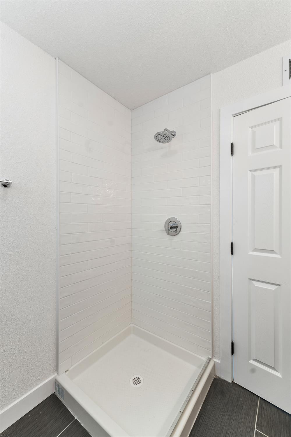 5443 N Prospect Ave, Fresno, CA 93711