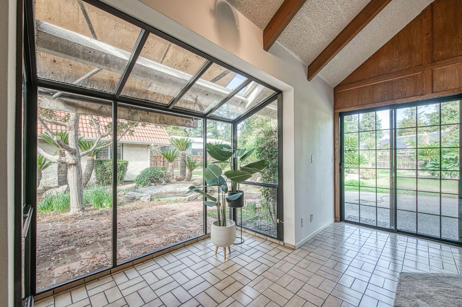 5453 E Butler Ave, Fresno, CA 93727