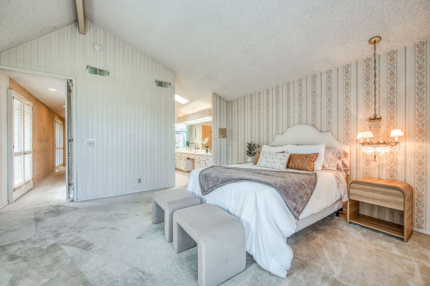 5453 E Butler Ave, Fresno, CA 93727