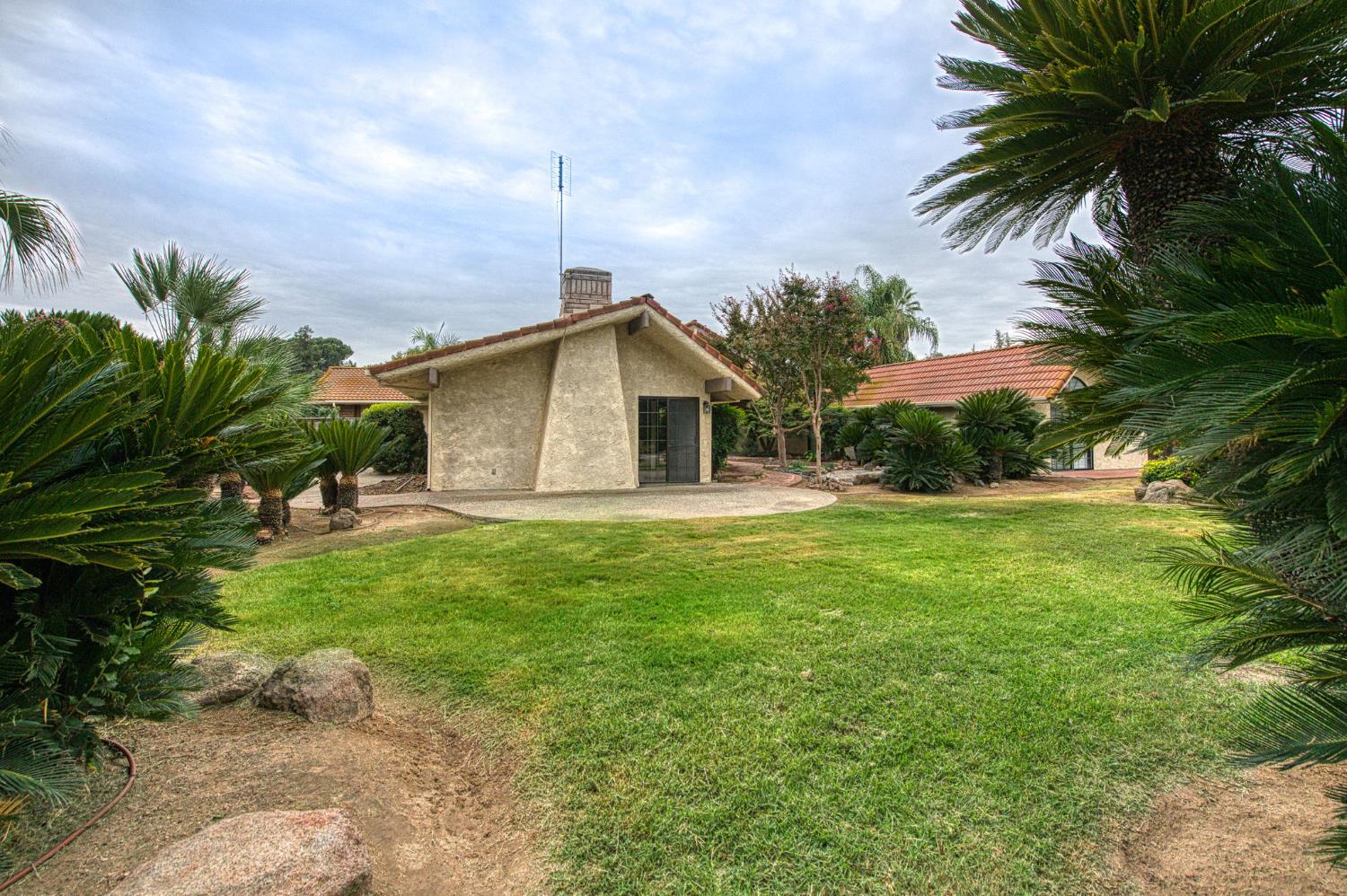 5453 E Butler Ave, Fresno, CA 93727