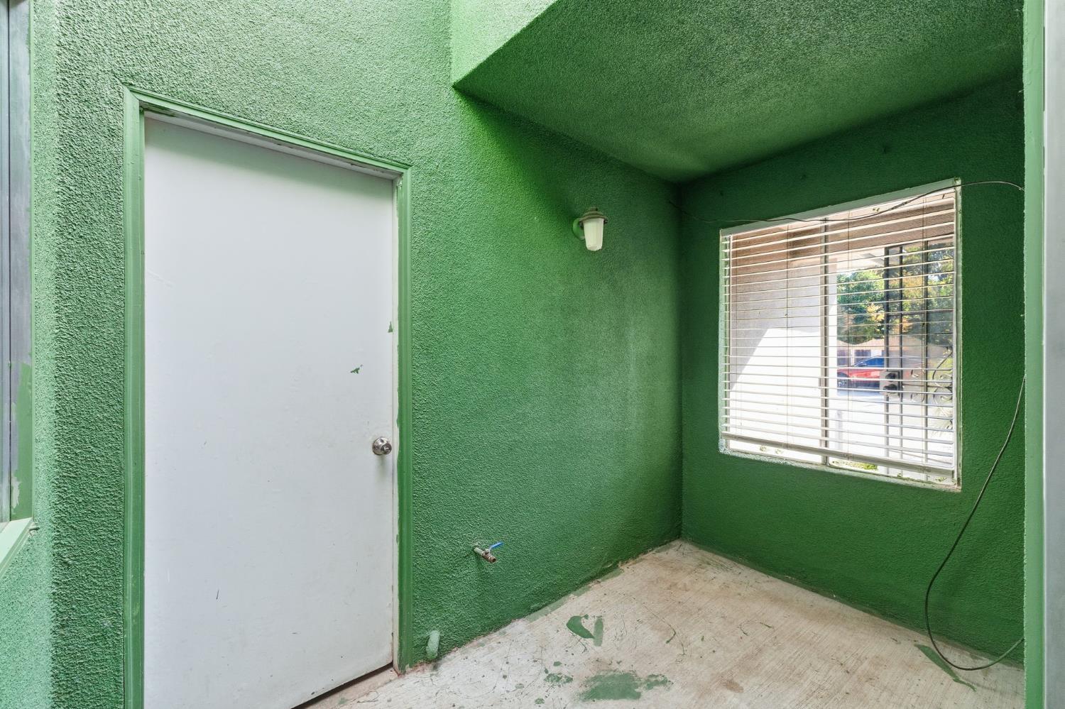 5038 W Donner Ave, Fresno, CA 93722