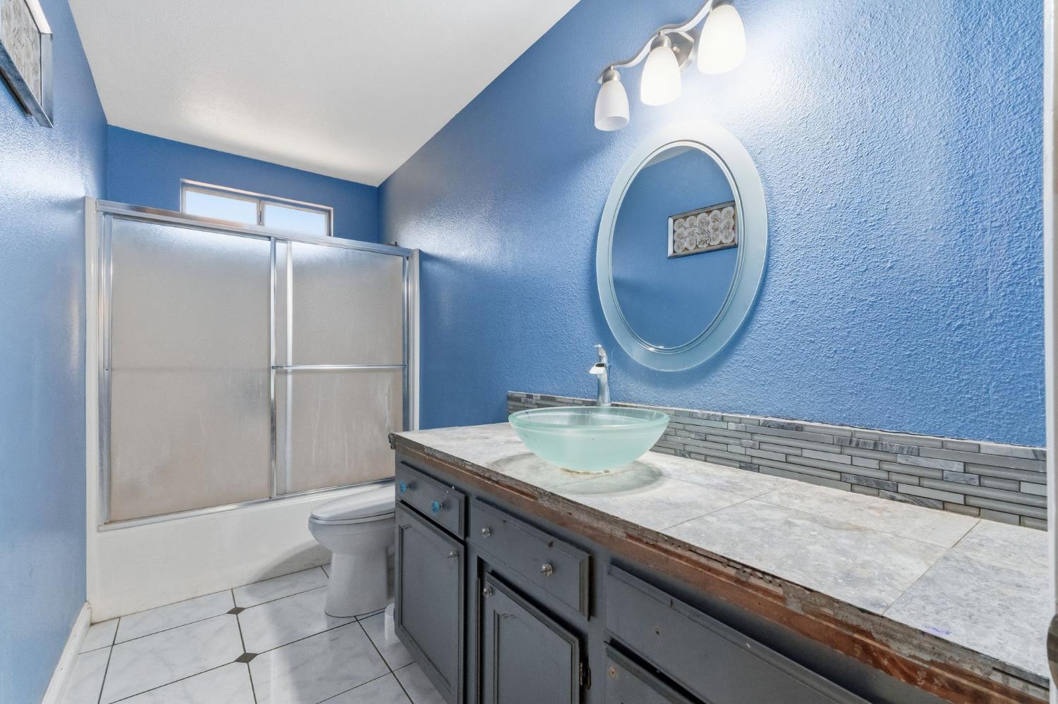 5038 W Donner Ave, Fresno, CA 93722