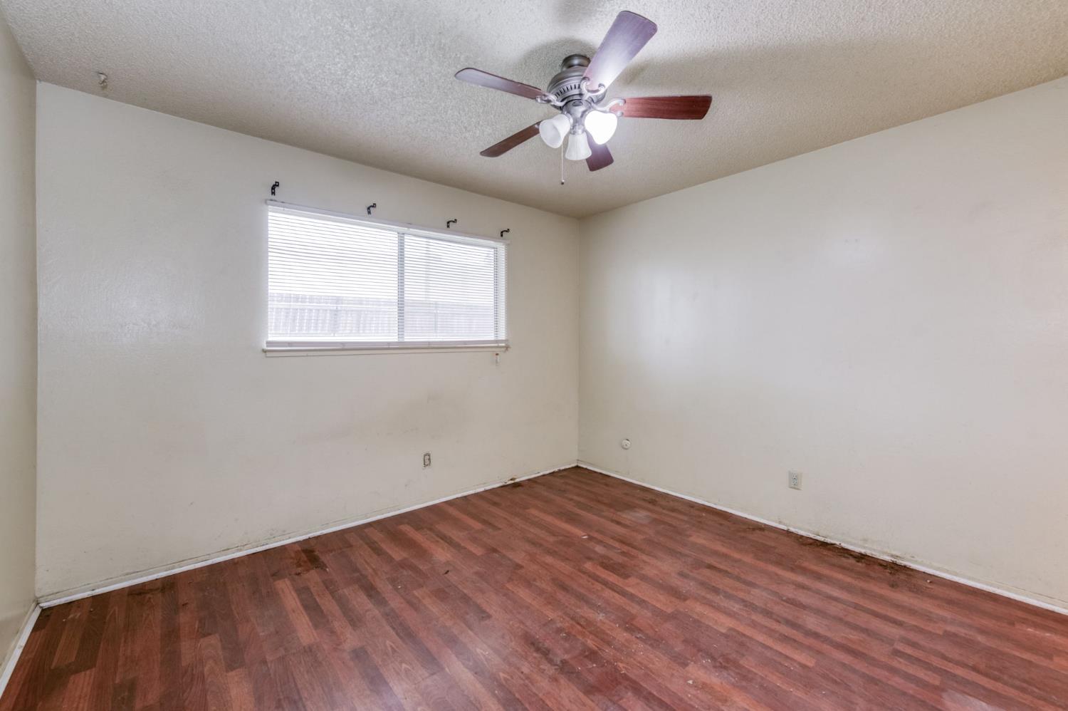 3068 W Fairmont Ave, Fresno, CA 93722