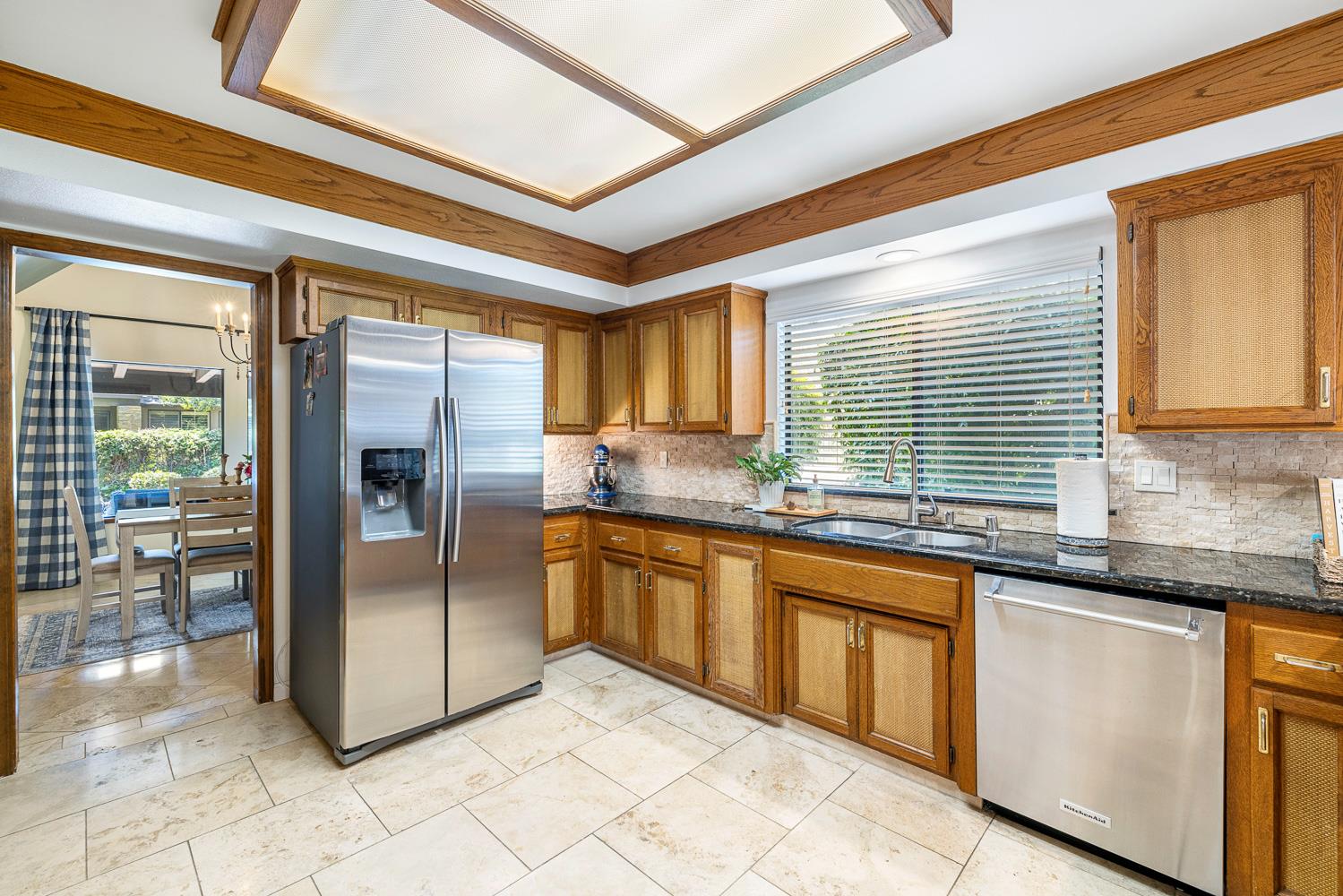 2827 W Compton Ct, Fresno, CA 93711