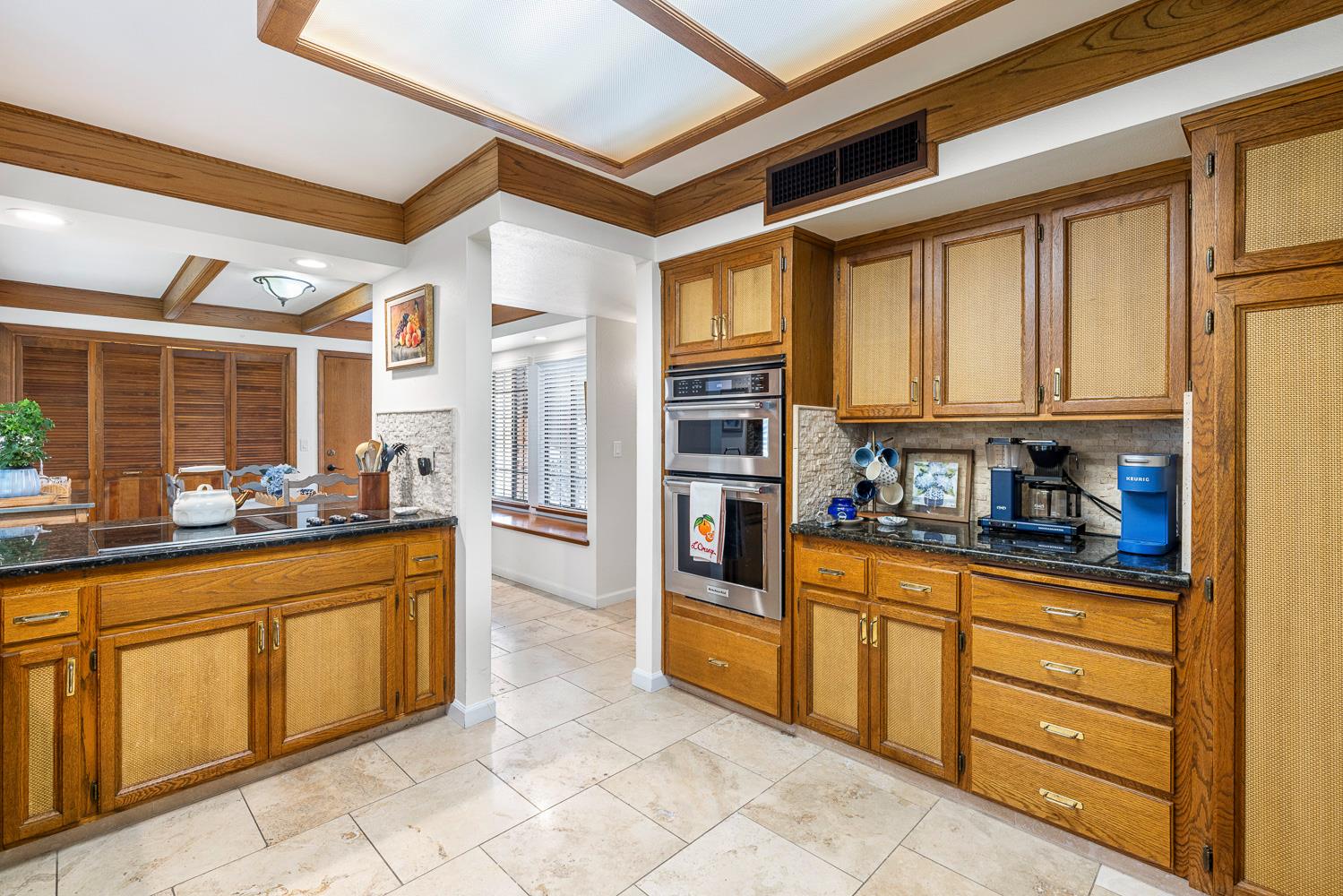 2827 W Compton Ct, Fresno, CA 93711