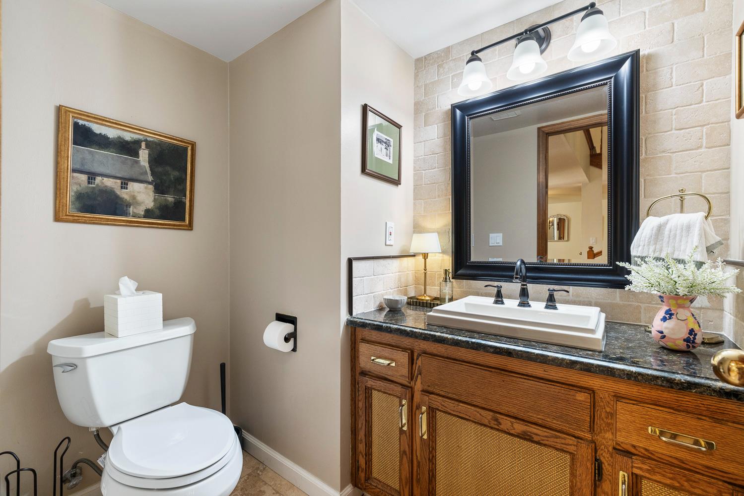 2827 W Compton Ct, Fresno, CA 93711