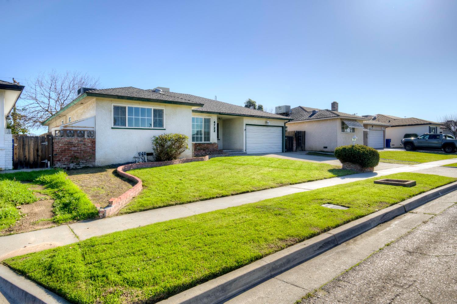 4722 N Callisch St, Fresno, CA 93726