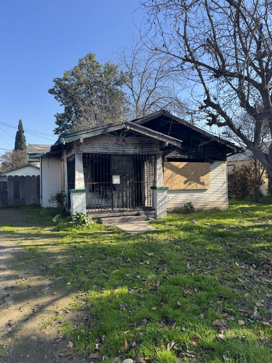 1512 N Pacific Ave, Fresno, CA 93728