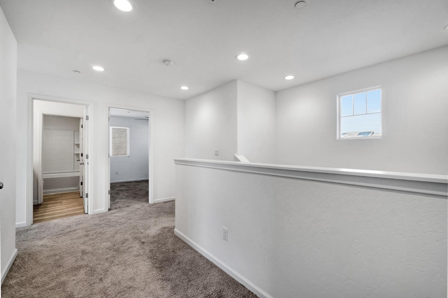 6647 E Vassar Ave, Fresno, CA 93727