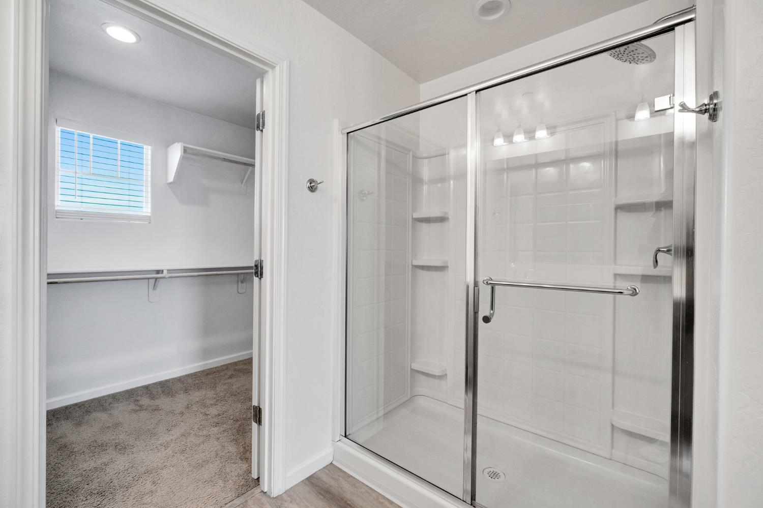 6647 E Vassar Ave, Fresno, CA 93727