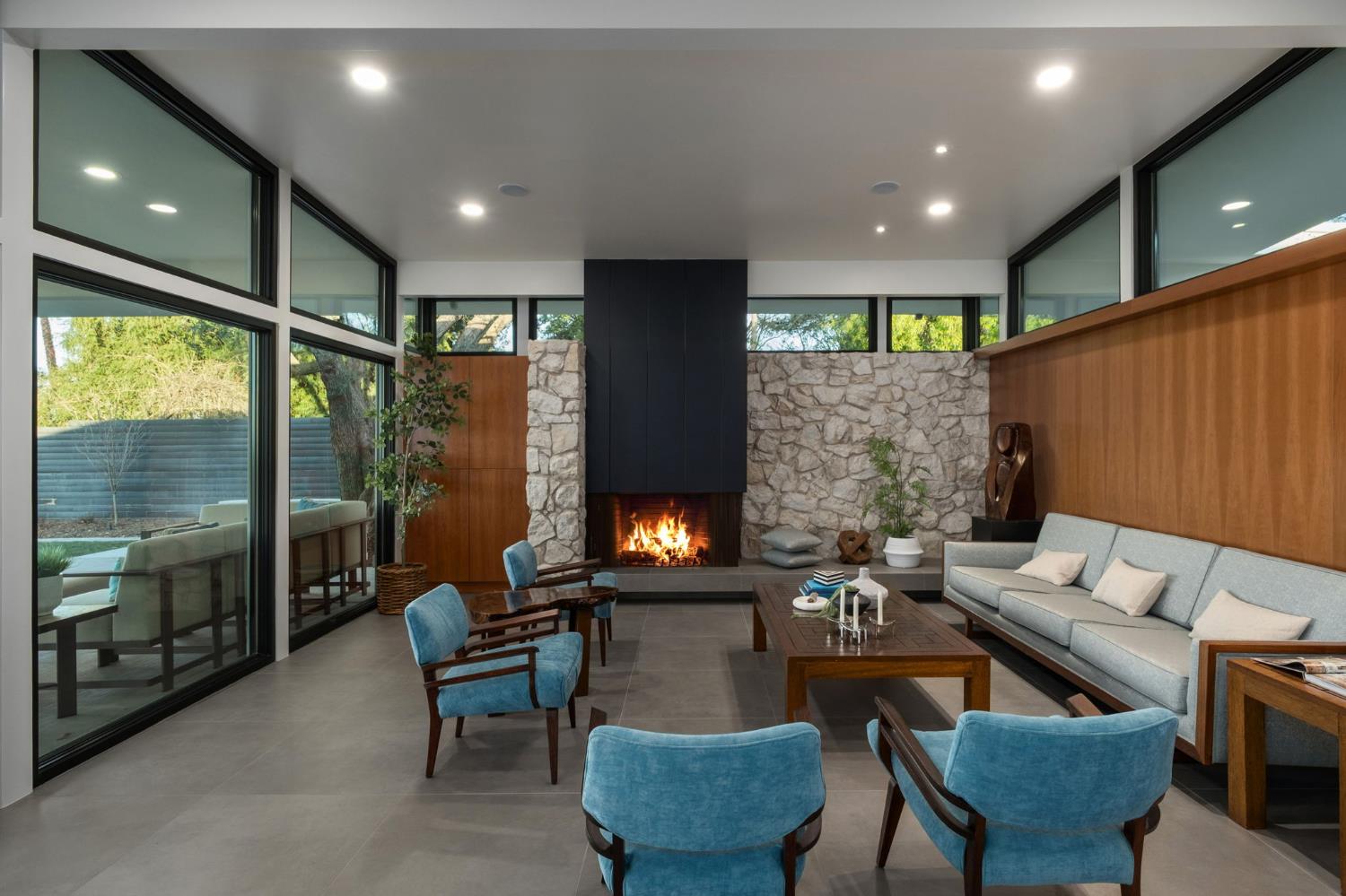 1230 W Moraga Rd, Fresno, CA 93711