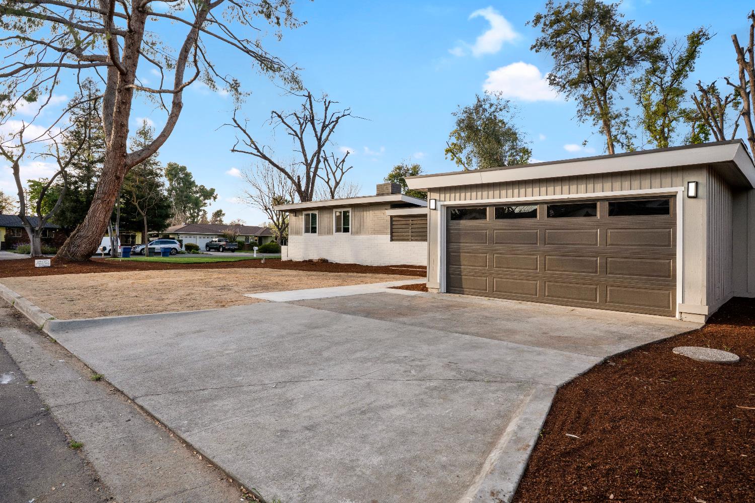 4090 N Sherman, Fresno, CA 93726