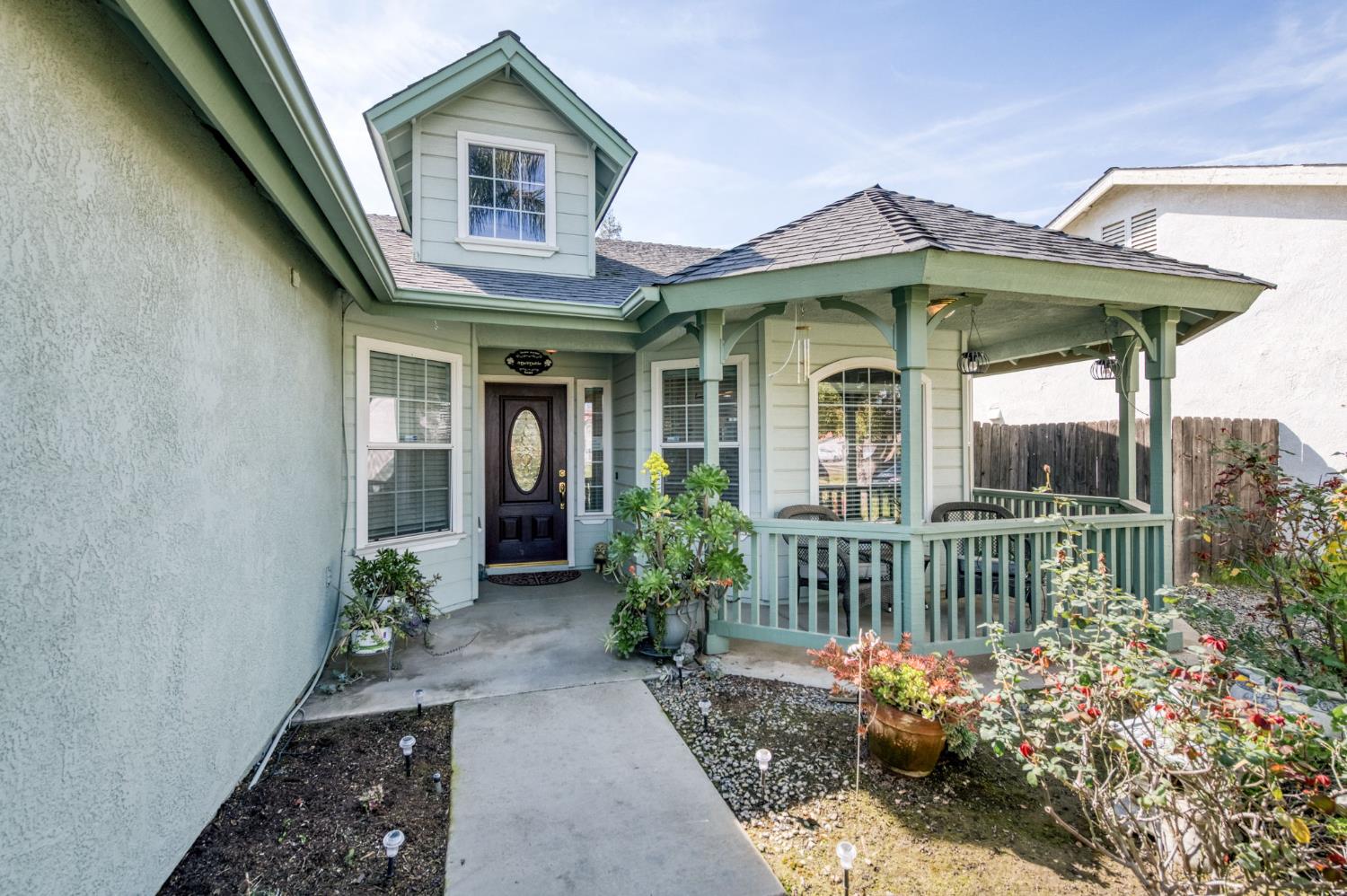 5817 W Corona Ave, Fresno, CA 93722