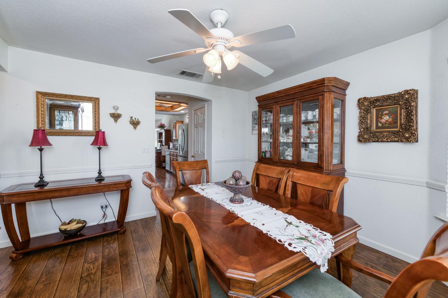 5817 W Corona Ave, Fresno, CA 93722