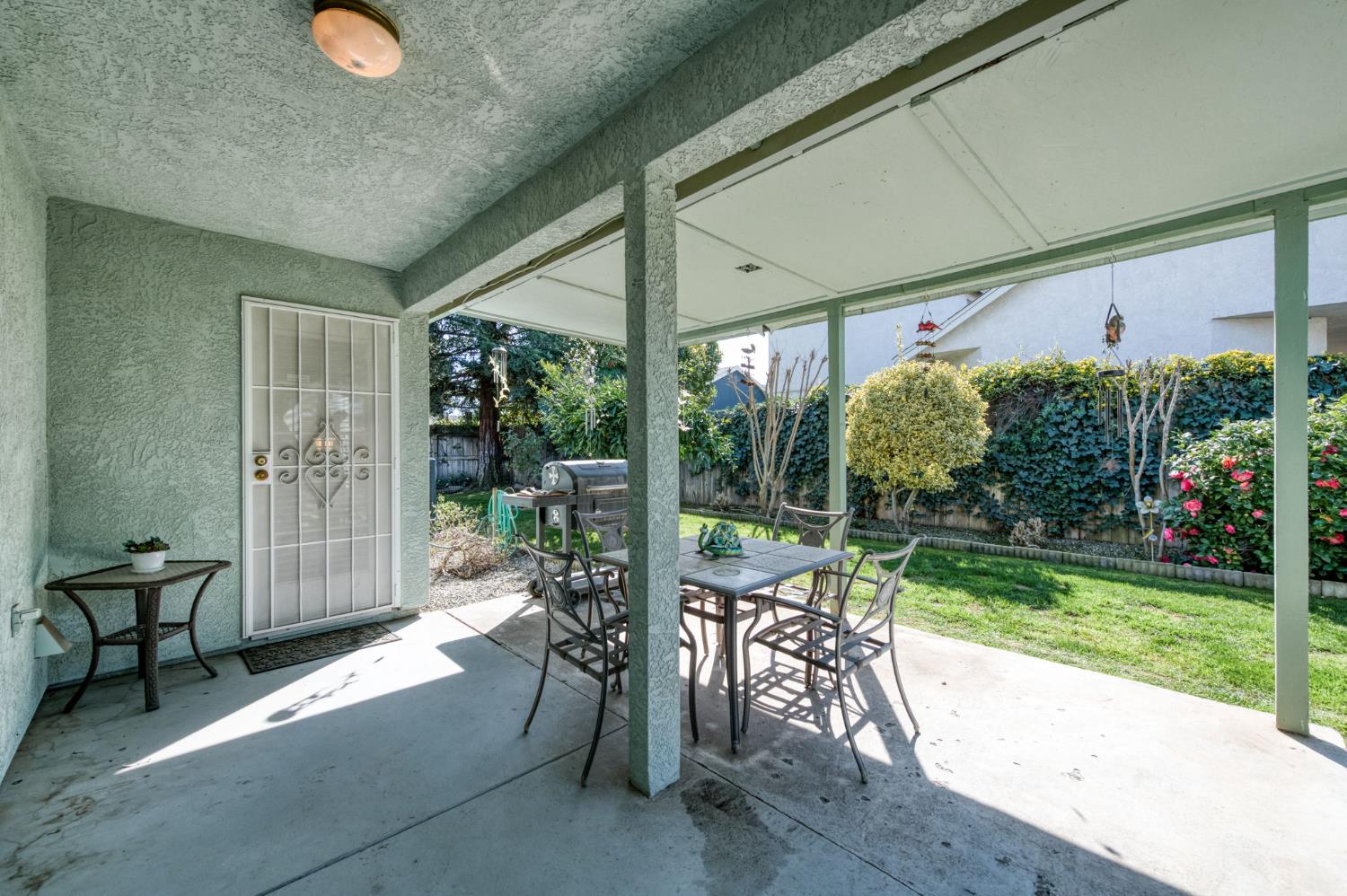 5817 W Corona Ave, Fresno, CA 93722