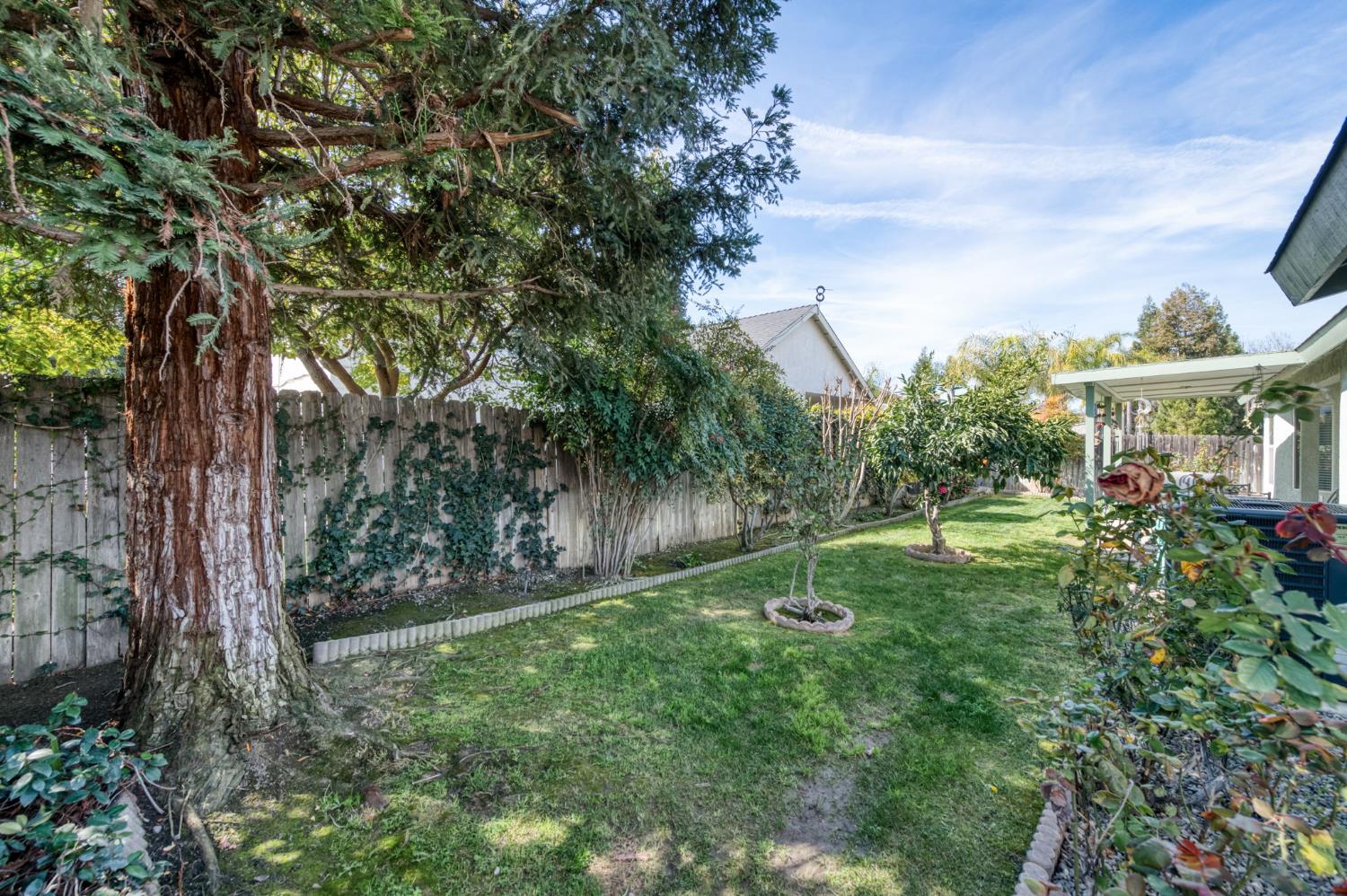 5817 W Corona Ave, Fresno, CA 93722