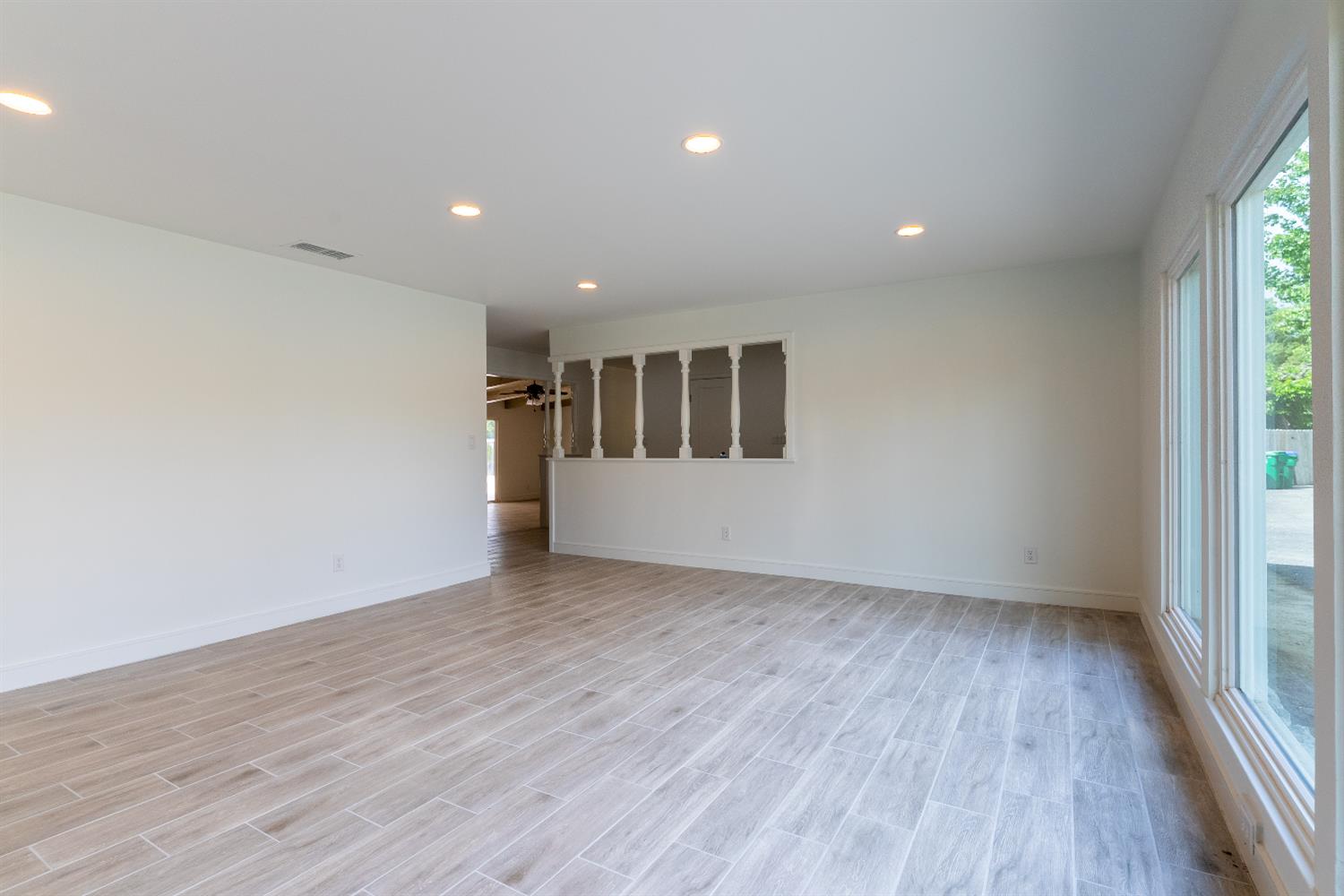 5454 E Butler Ave, Fresno, CA 93727