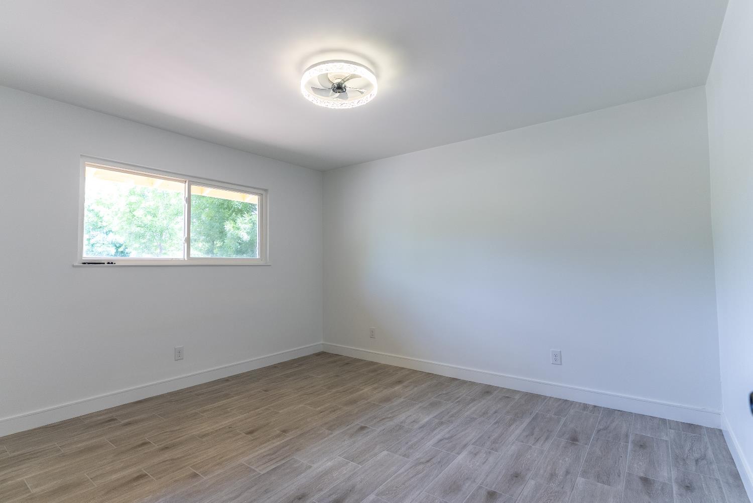 5454 E Butler Ave, Fresno, CA 93727