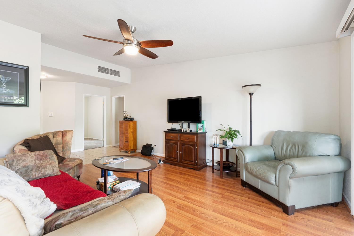 1203 E Simpson Ave, Fresno, CA 93704