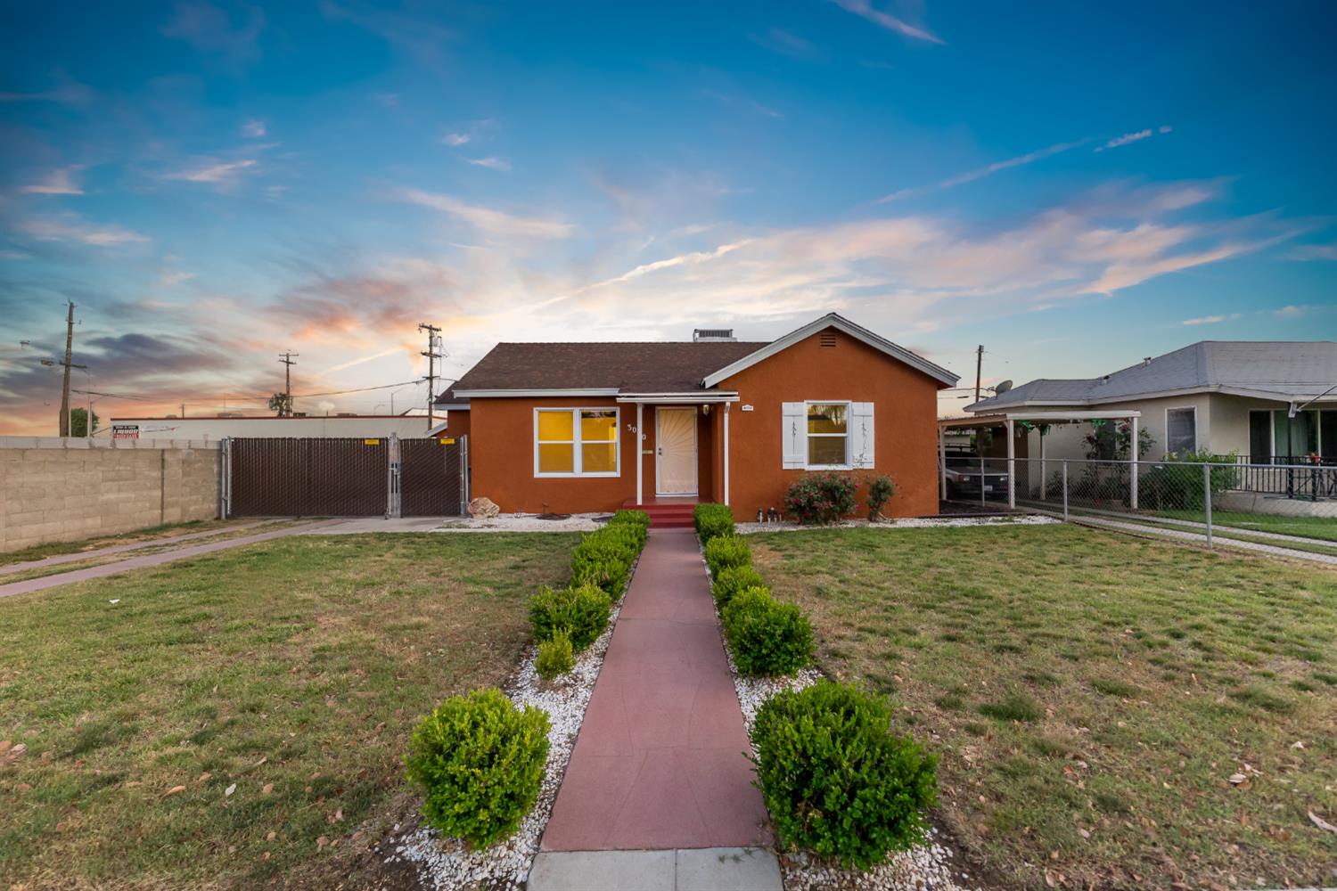 3070 E Peralta Way, Fresno, CA 93703