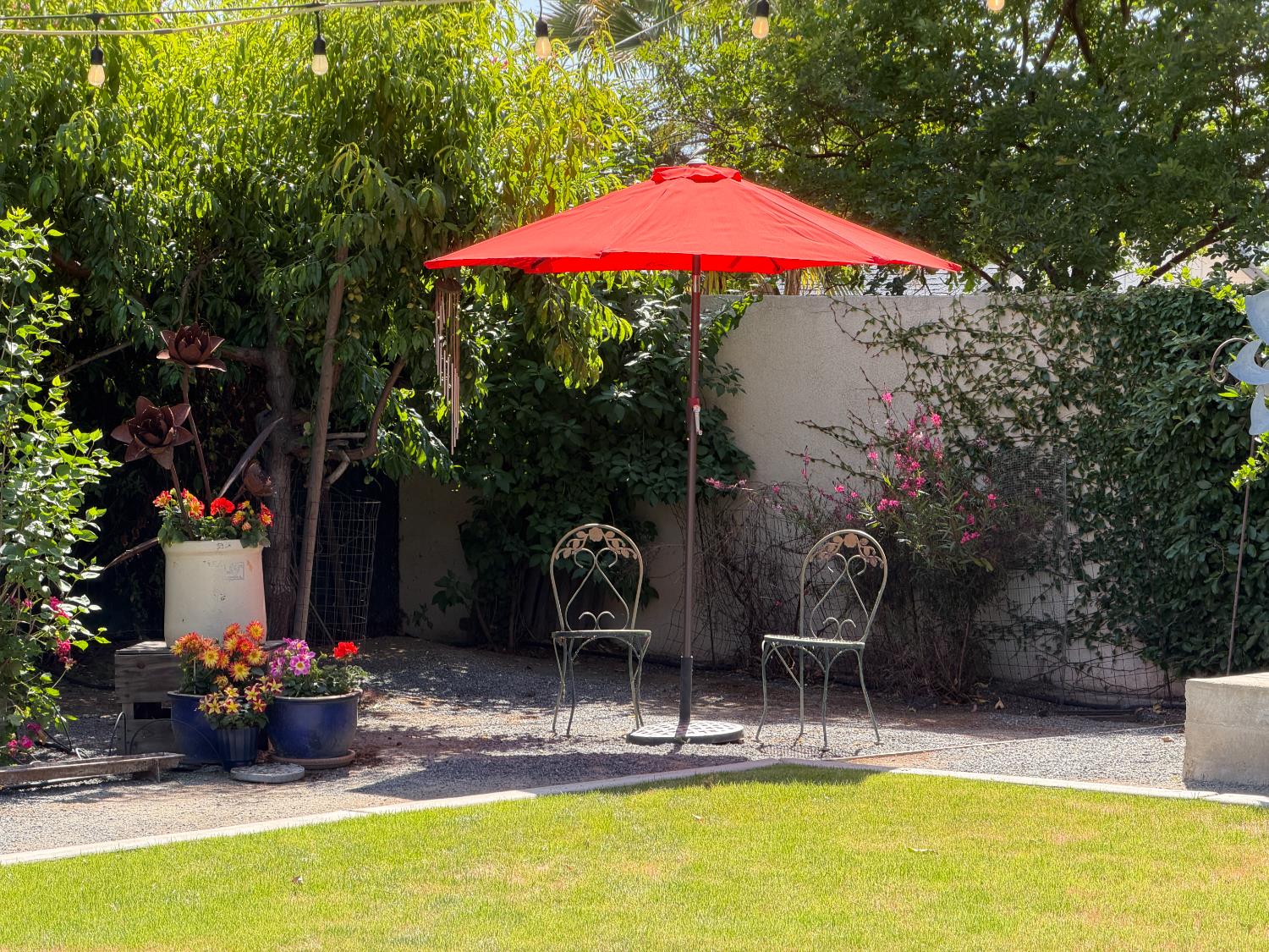 1027 W Rialto Ave, Fresno, CA 93705