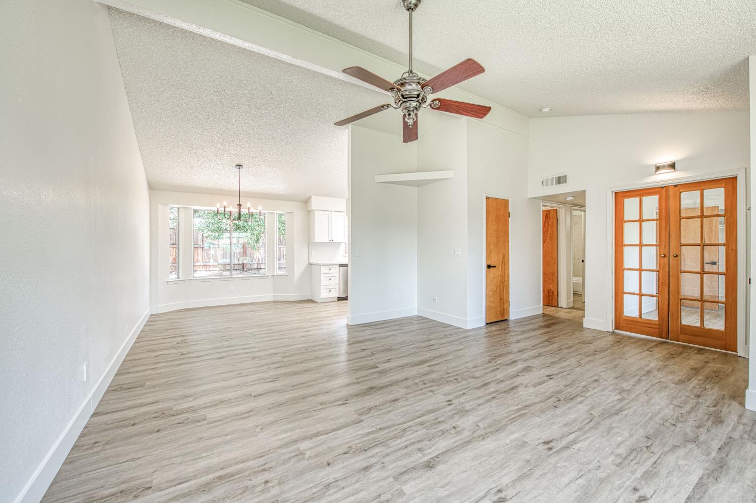 5034 W Menlo Ave, Fresno, CA 93722