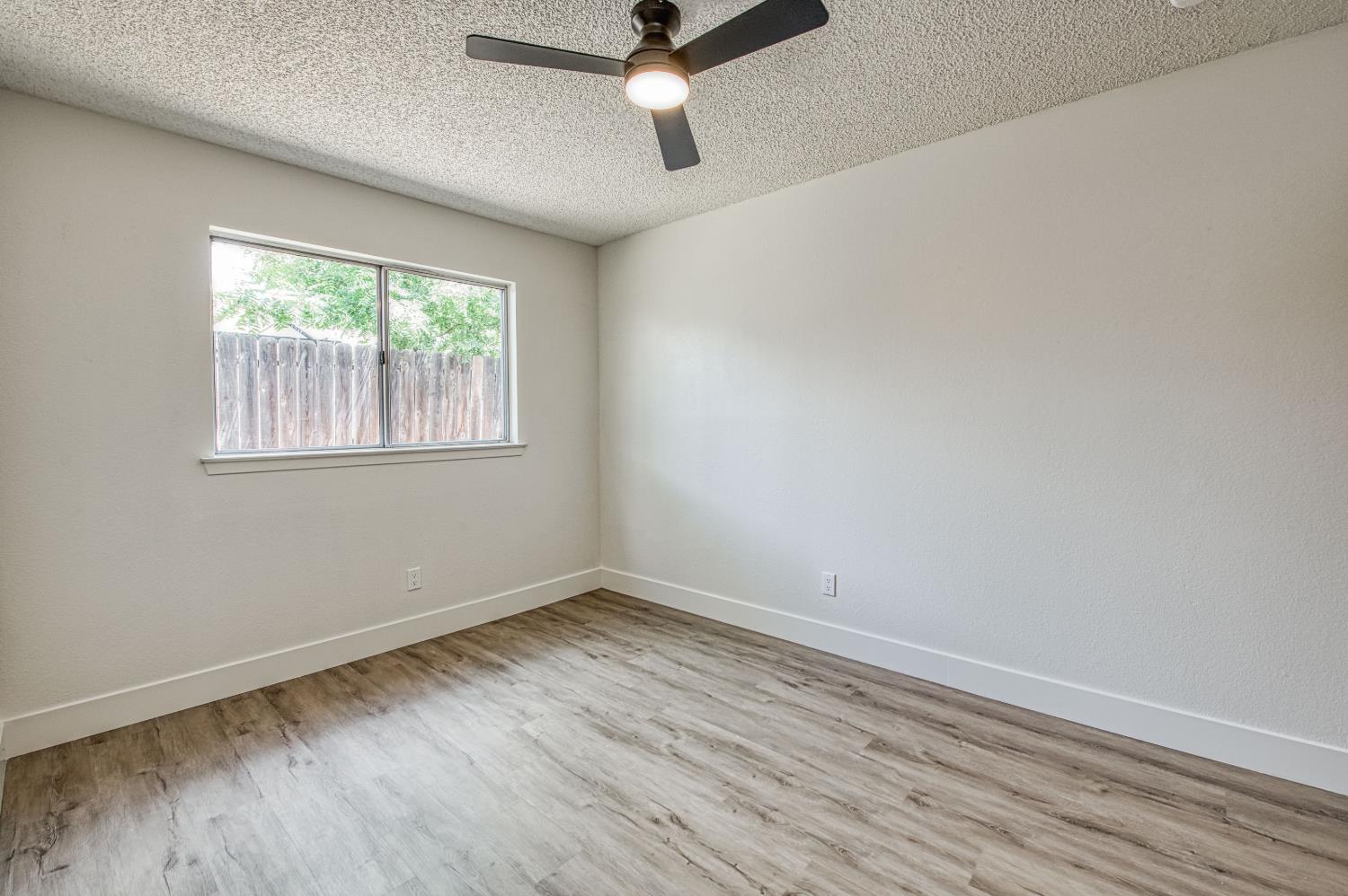 5034 W Menlo Ave, Fresno, CA 93722