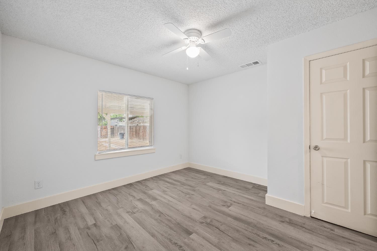 2835 E Tyler Ave, Fresno, CA 93701