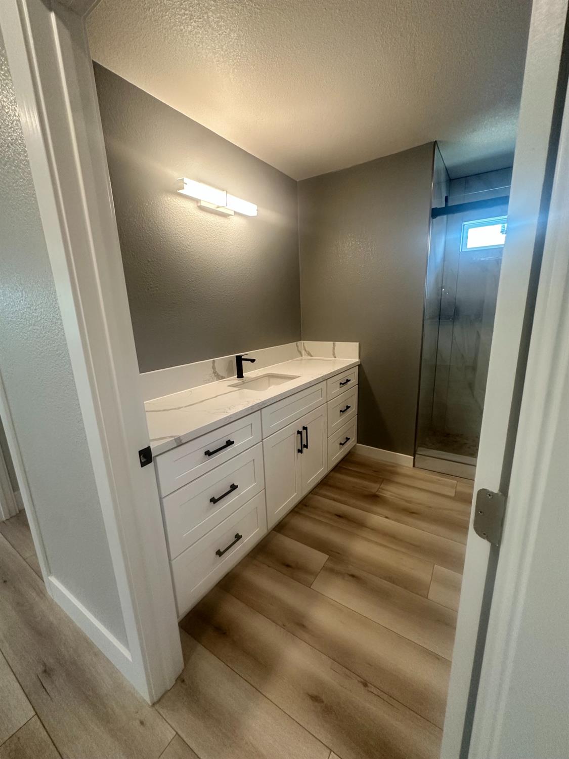 4725 E Lane Ave, Fresno, CA 93702