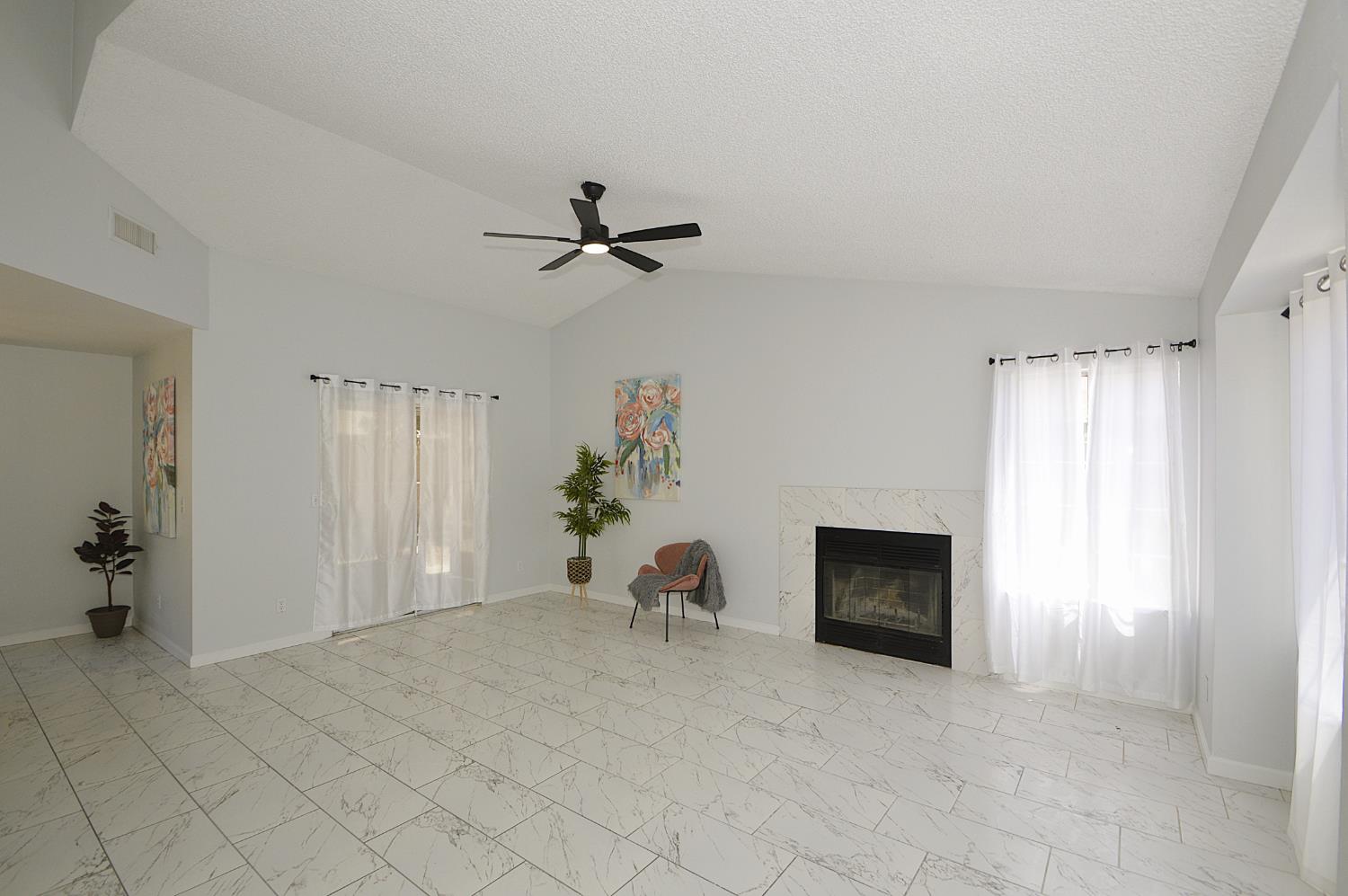 3290 N Rafael, Fresno, CA 93722