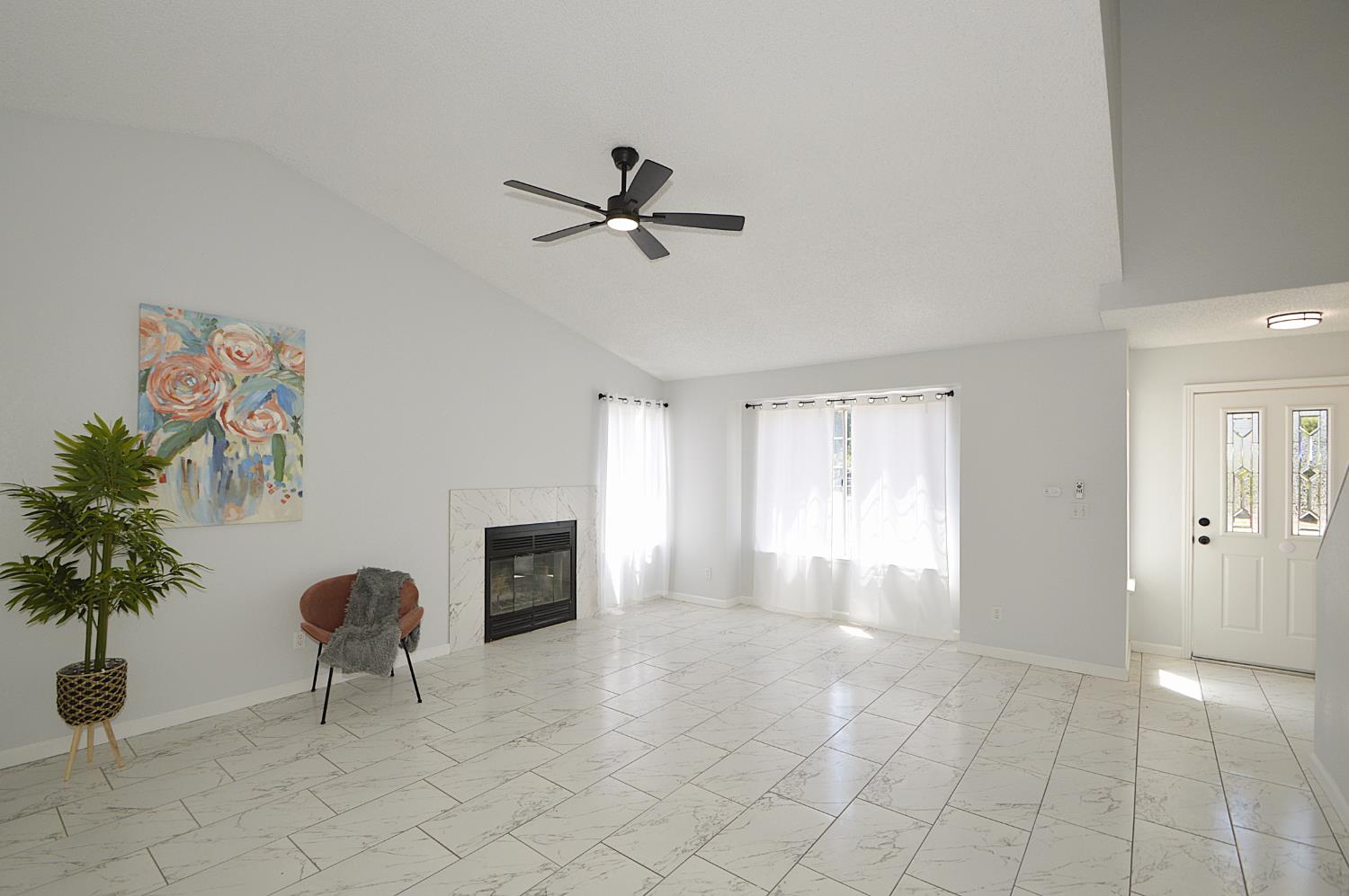 3290 N Rafael, Fresno, CA 93722