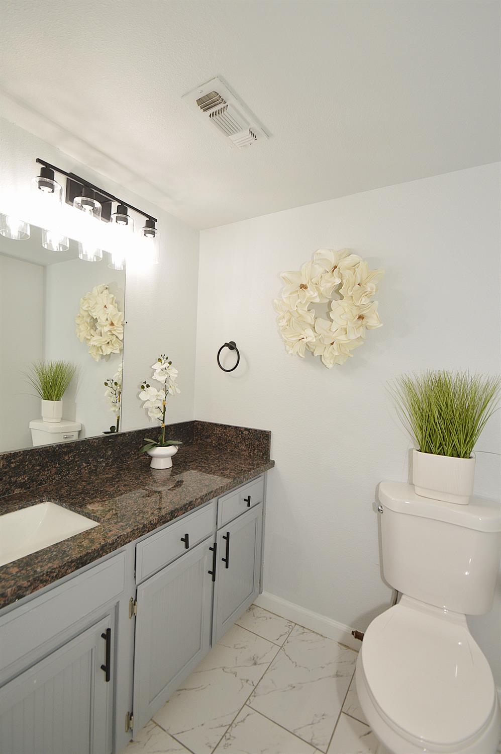 3290 N Rafael, Fresno, CA 93722