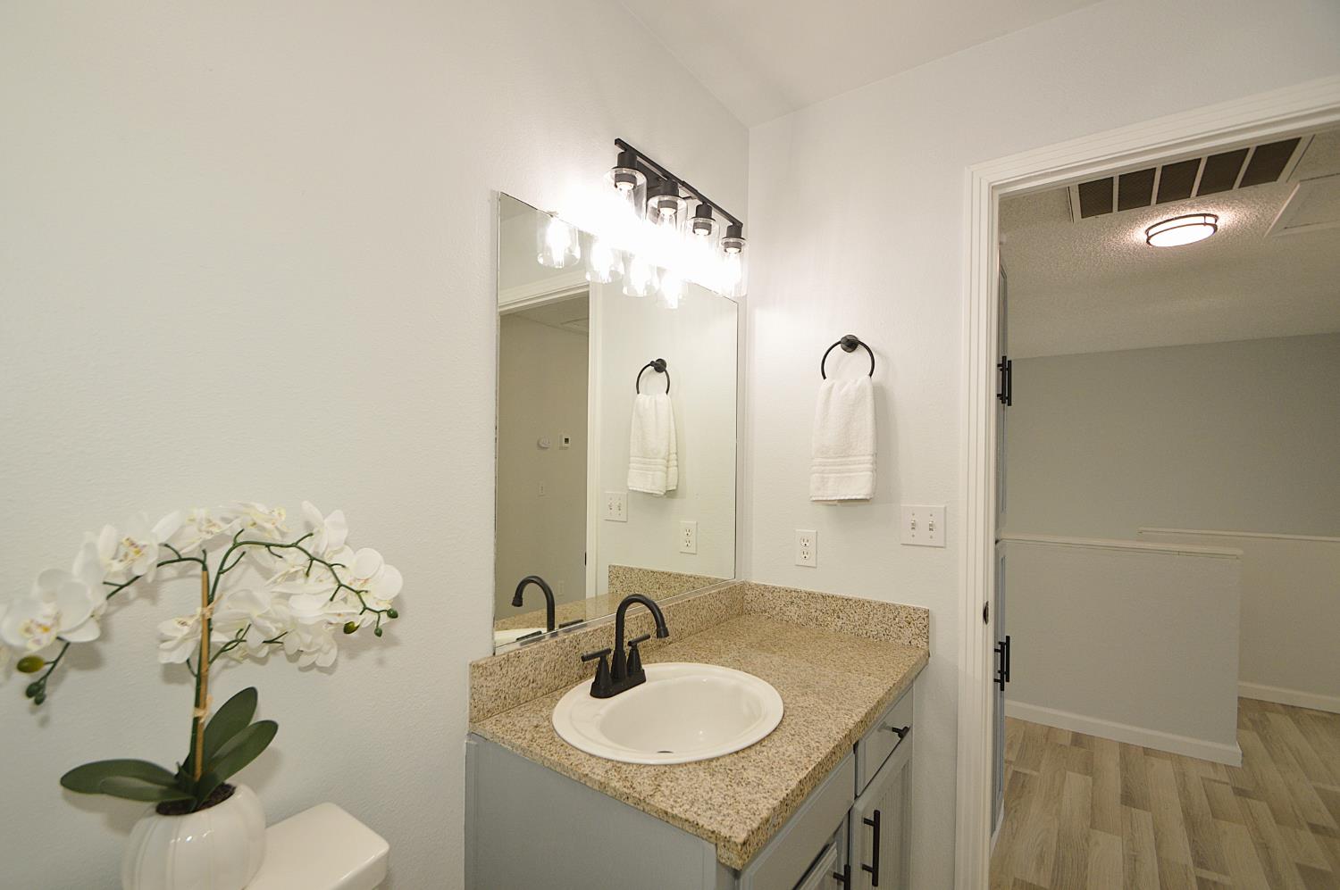 3290 N Rafael, Fresno, CA 93722