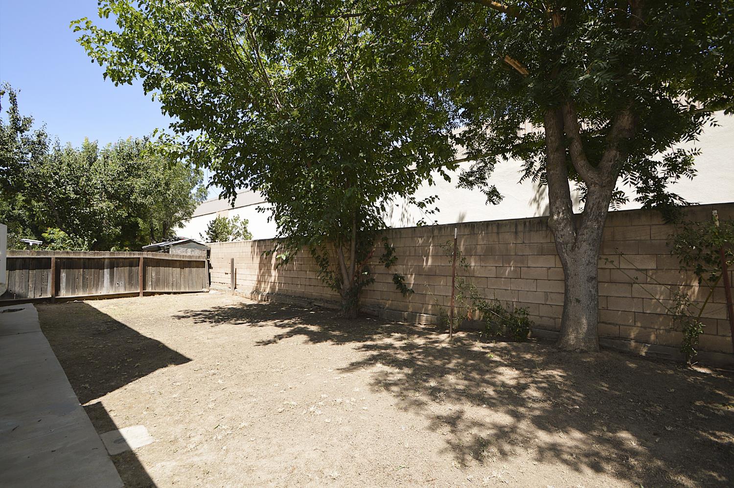 3290 N Rafael, Fresno, CA 93722